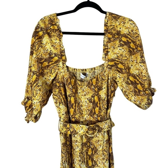 FAITHFULL THE BRAND x REVOLVE Rumi Linen Snake Print Midi Dress - Picture 5 of 11